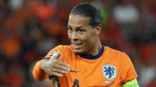 ｢これどうすんの｣W杯初戦で激突するオランダ主将の“理不尽ヘッド弾”に激震！｢止めようがなくないか｣｢W杯でやられそうで怖い｣