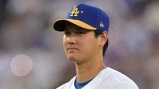 大谷翔平の“異変”に伸びた手　敵軍一塁手と珍しい交流、米爆笑「見てください」