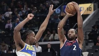 ペイサーズ戦で決勝弾を沈めたカワイ・レナードがNBA史上最年長で50戦連続の20得点超え