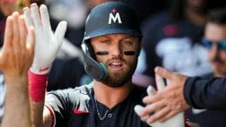 MLBテレビ中継で緊急事態「止めてくれ」　“襲われた”カメラが「やばすぎw」「なんも見えへん」