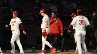 緊急降板マエケンが“謝罪”　楽天に生まれた一体感…日本ハム打線を封じた裏側
