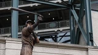 田口壮氏がイチロー氏の銅像の除幕式に「イチローさんのバットを折れるのはリベラさんしか」