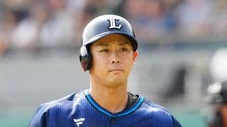 【西武】２試合連続守備ミスで先制許す　本職でない一塁平沢大河は悔しそうな表情でベンチに戻る