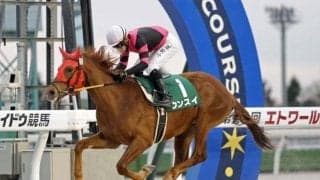 門別で“日本で一番早い2歳新馬戦” オーヴァルエース産駒のウンスイが一番星