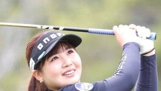 女子ゴルフ今季好調の小林光希が24歳誕生日で「ケーキたくさん頂いちゃった」　幼少時の写真も