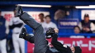 【NPB】バット直撃の川上審判員の病状を発表「緊急手術が行われ、現在は集中治療室にて治療」