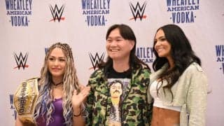 日本人女子スーパースター目当てに米・ラスベガスで“大行列”が発生 “美しき狂気”ジュリアの撮影会に熱狂的ファン続々