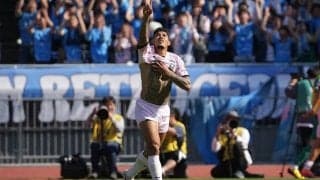 日産スタジアムでの“神奈川ダービー”は劇的決着！ 川崎が後半ATの強烈フィニッシュで横浜FMに勝利！ 歓喜のエリソン＆苦悩のトリコロールを現地撮り