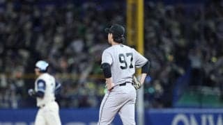 【巨人】悪送球にポロリ…守備が乱れ、オスナに逆転弾浴び首位ヤクルトに連敗