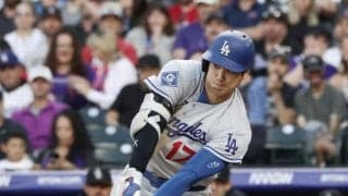 大谷翔平　先輩へのあいさつで腰の角度が９０度！菅野智之も思わず恐縮？ＷＢＣでチームメートの２人　先輩を敬う姿勢がにじんだワンシーン