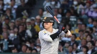 【阪神】なぜそこに…佐藤輝明、火の噴くようなライナー放つも極端シフトに阻まれる