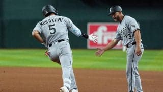 村上宗隆　日本人では大谷以来の５戦連発10号　大谷超えペースに「比べるのも申し訳ない」