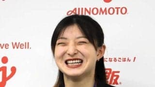 フィギュアスケート　坂本花織さんが五輪シーズンにサポートを受けた味の素を訪問　「味の素さん！今年度も頑張るぞー！」