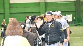 阪神　四国ＩＬ高知との交流試合　ルーカスが高知合流も無念の雨天中止　平田２軍監督は「天気には勝てない」【一問一答】