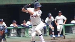 浦和学院が誇る超高校級捕手が2安打の活躍！自慢の二塁送球も安定感抜群【埼玉】