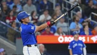 岡本和真　バケツシャワー食らってまさかの事態ｗ隣にいた通訳もゲレーロに　本拠地スタンドが爆笑