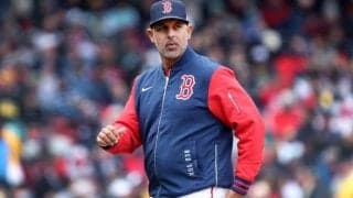 Rソックス激震、コーラ監督を”電撃解任”…球団発表　最下位低迷で首脳陣刷新、吉田正尚への影響も
