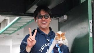 【西武】ネコが球場侵入で若獅子の顔ゆるむ　本拠地ベルーナドーム２軍戦にリアル「べるーにゃ」