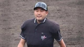 社会人野球で球審がヘルメット着用開始「真夏に被ると…」暑さ対策＆ヘルメットのつや消し急務か
