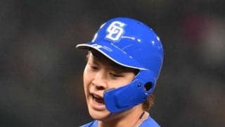 投手の中日・高橋宏が右前タイムリー　あわや右ゴロも全力疾走で一塁セーフ　相手のリクエストも判定覆らず　五回に先制点