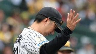 阪神・藤川監督「相対的に見て当てられるケースが多いんで。こちらもグッと我慢している」　試合後に苦言　八回に左手首死球の近本について「当たりどころはあまりよくない」　骨折の診断