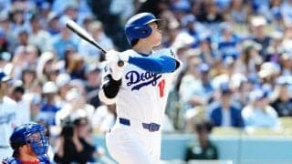 大谷翔平、鈴木誠也の前で60打席ぶり6号　“最長ブランク”払拭…今季初3安打、本拠地熱狂