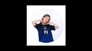 フットサル松本直美、ヘソチラ見せコーデでイチゴ狩り「かわいいおへそ」「癒やされる」
