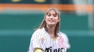 一夜明けても反響やまず「半端ないな　妖精やん」「トラの女神誕生」　慶大卒の才媛が甲子園で始球式　知性と色気に「天は２物を与えちゃってるよね」