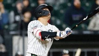 村上宗隆、両リーグ1位の12号に“MVPコール”　3時間遅延で深夜に決着…劇的3ランで5点差を逆転