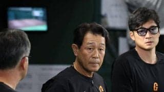 巨人　川相昌弘コーチにアクシデント　「左側頭部打撲」でベンチ入り外れる　跳ね返った打球が当たる