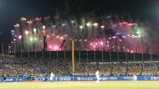 【ヤクルト】７回表、国立競技場からド～ン！花火で一時中断「TWICE」ライブ　18、19日にも