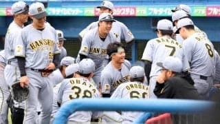 【阪神】いつもの光景が一変…シートノックは近本光司に加え中野拓夢、森下翔太も不在