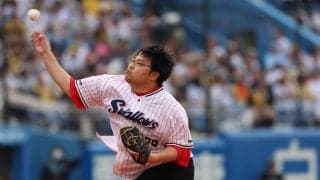 【ヤクルト】「wakatte．TV」の高田ふーみんがノーバン投球　「武田塾DAY」で始球式