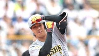 阪神ベンチが粋な演出　ドラ３・岡城の記念球求めベンチ総出→「Ｔポーズ」でプロ初安打祝福