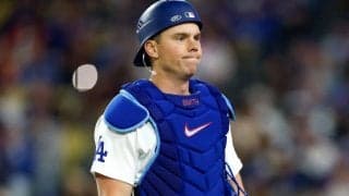 大谷翔平は「痛みに共感」フリーマンは「思わず笑っていた」捕手スミスの急所に…ファン反響「危険な瞬間の一つだ」