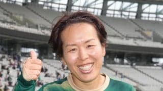 引退表明の元なでしこ岩清水梓、６歳長男との表彰式ツーショット披露「ママとしても最高」の声も
