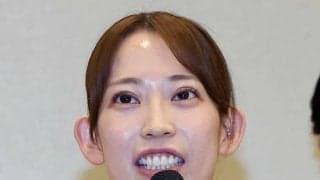 【バドミントン】左ひざ大けがの松山奈未がリハビリの動画を公開「自分らしく進んでいきます」