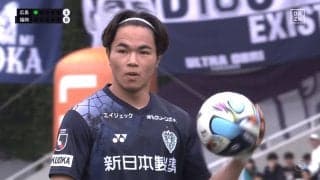 「いい根性しとる笑」Jリーグの“煽り合いPK”に大ブーイング！福岡DFが“耳当て挑発”→広島FWも仁王立ちで対抗「これくらいのプロレスは必要」
