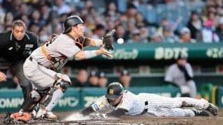 阪神　初回の絶好機を逃す　福島の本塁ヘッスラは間一髪アウト　リクエストも判定変わらず甲子園どよめく