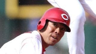 広島が先制の絶好機逃す　秋山のヘッドスライディングもわずかに及ばす　リクエストでも判定覆らず場内ため息