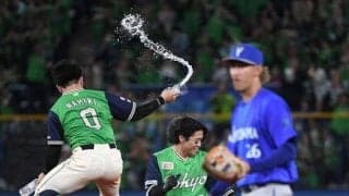 ＤｅＮＡサヨナラ負けで対ヤクルトに開幕７連敗　接戦守り切れず　相川監督「守備から防いでいかないと苦しいところもある」