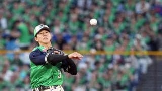 【ヤクルト】内山壮真、守備中に足を気にするしぐさで試合中断　トレーナーチェックもプレー続行
