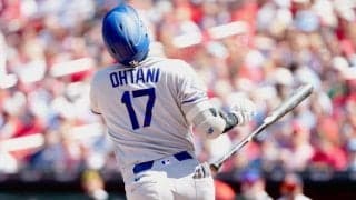 大谷翔平、腰付近に死球受け絶叫…敵地でも大ブーイング　“ヒヤリ”も一塁ベース上で笑顔