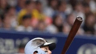 阪神　前川が今季１号ソロ　金丸のカーブを捉えて右中間ウイングへ着弾