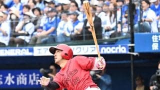 【広島】菊池涼介が待望の今季１号　DeNA深沢から左翼席へ先制３ラン