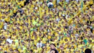 39歳長友佑都と17歳姫野誠の“22歳差マッチアップ”が「エモいな」と反響続々