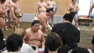 伊勢ケ浜部屋が異例の出稽古　高砂部屋で関取衆らによる白熱の申し合い稽古…師匠の元横綱・照ノ富士も稽古を見守り伯乃富士らに助言