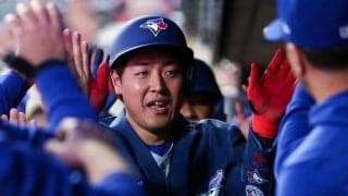直近6戦5発の暴れっぷり、岡本和真がブルージェイズにもたらした“新たな儀式”が米で話題　「オカモトはユーモアと遊び心でチームをまとめている」