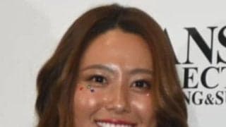 「身体も美しさも整いましたね」プロボディボーダー白波瀬海来が黒のミニワンピ姿で「サ活」