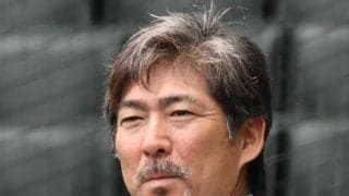 日本ハム＆巨人でＭＶＰ獲得　ミスターフルスイングの近影が「たまらん」「かっこいい構え」現役時代と変わらない構え「これぞ小笠原道大」